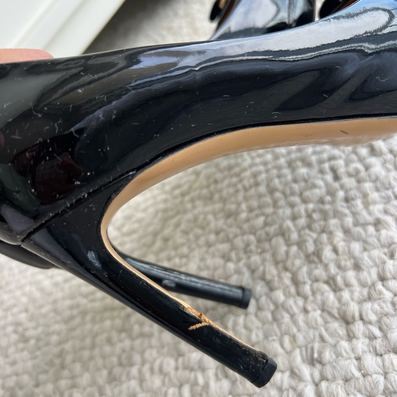 Salvatore Ferragamo Vara Bow Patent Pumps Sz 8.5 - Picture 3 of 12